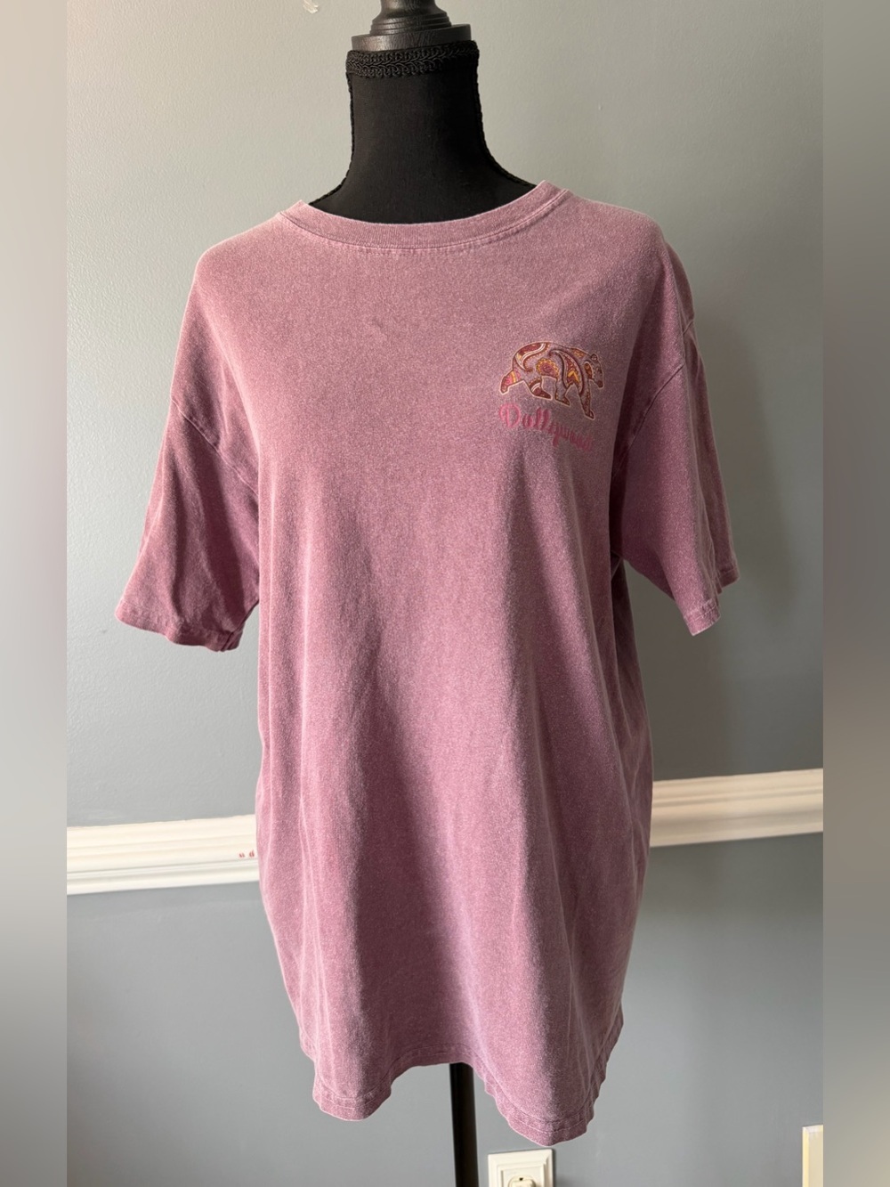 Dollywood Tee